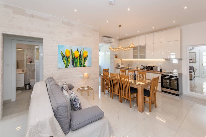 4 Bedrooms Villa: Hot Tub, Parking, Terrace, Bbq ! - Croatia