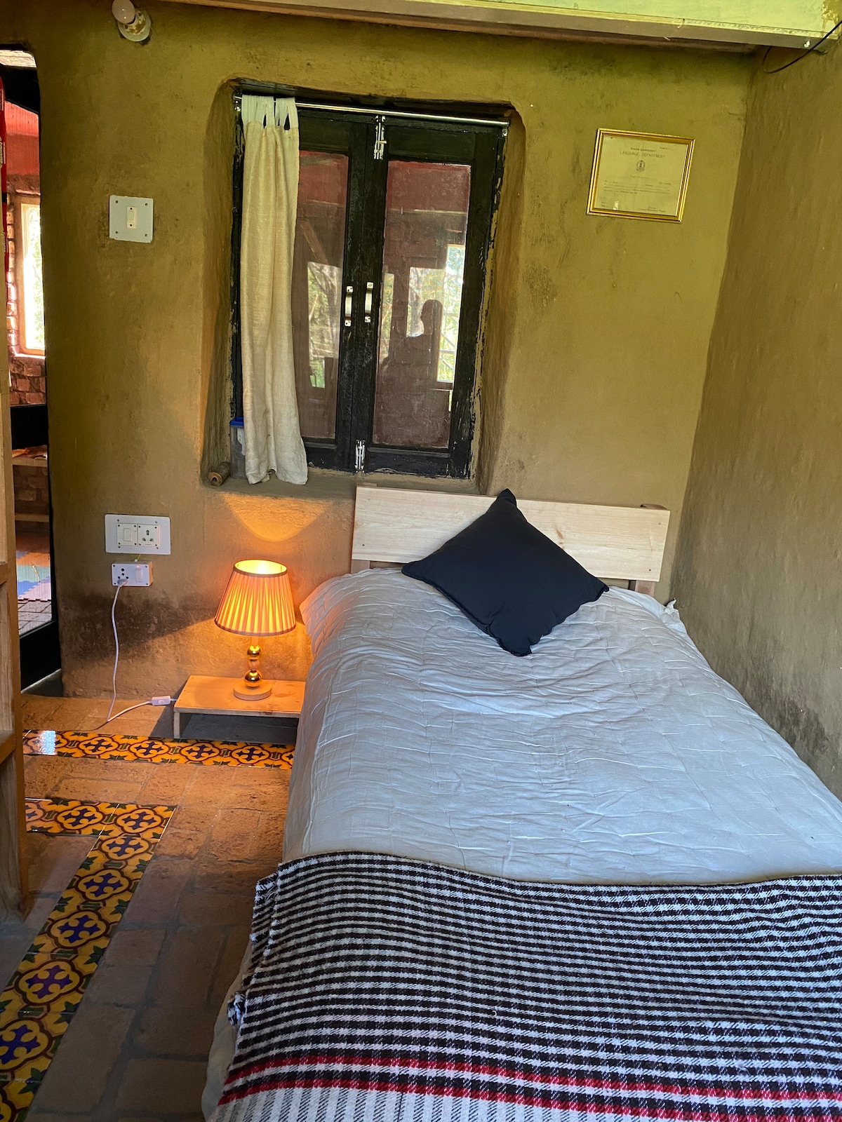 საძინებელი 1