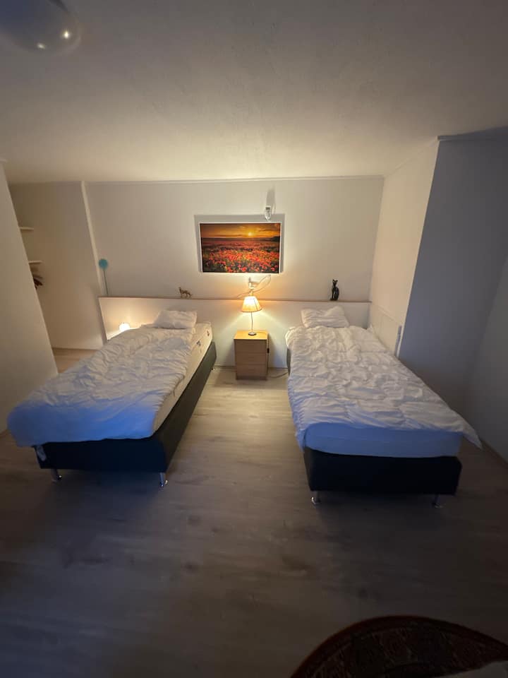 غرفة النوم 2