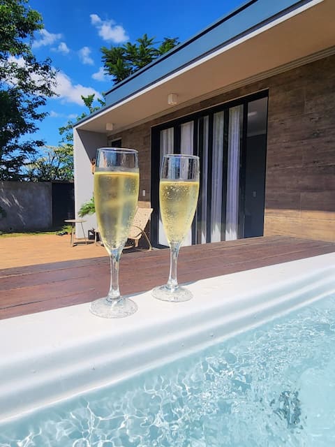 Popular Airbnb listing: Entreverdes - Jacaranda in Brotas