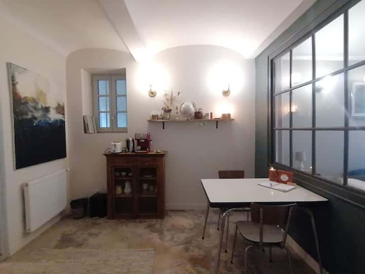 Charmante Suite Chambre - Salon - Sdb - Coin Café - Loriol-sur-Drôme