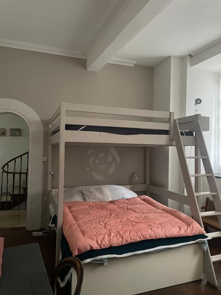 غرفة النوم 1