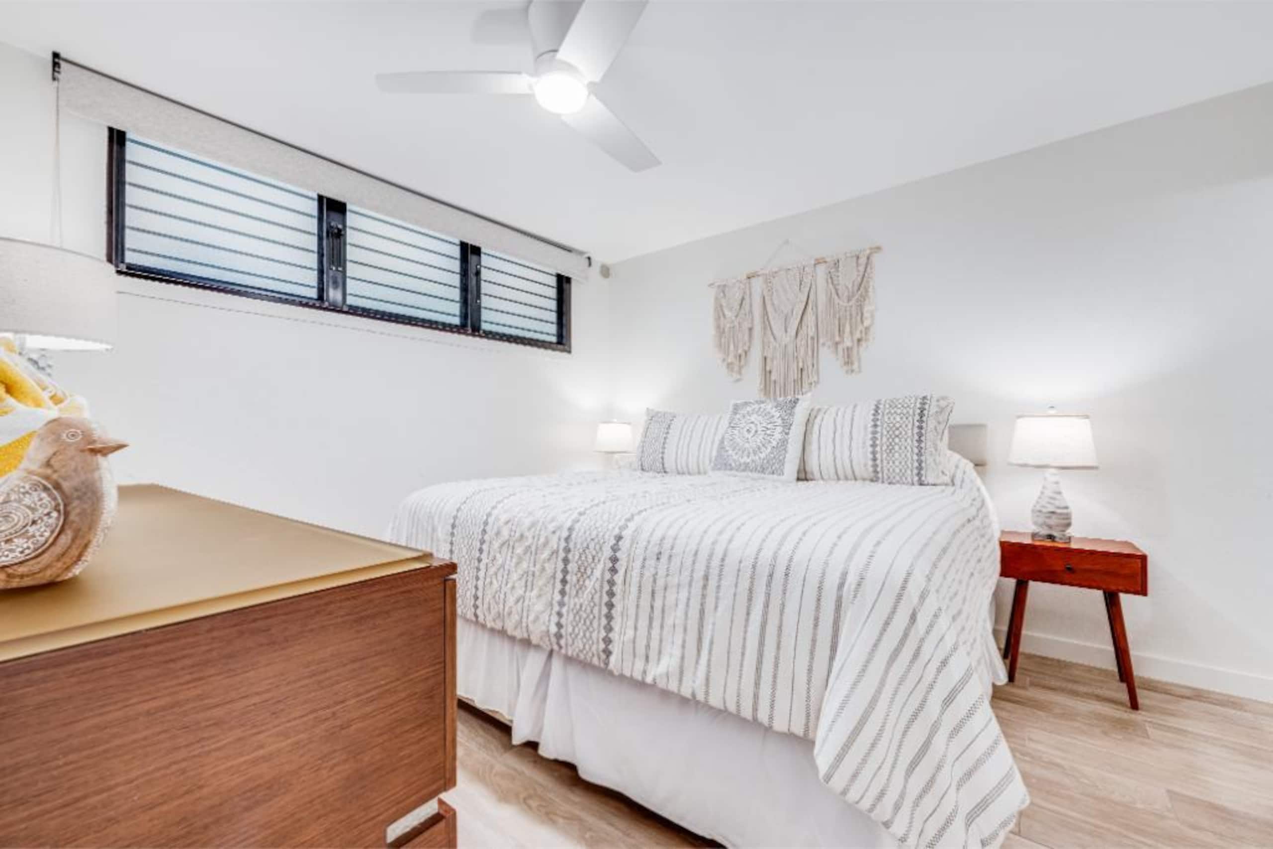 Condo in Kihei · ★5.0 · 1 bedroom · 2 beds · 1.5 baths - Image 15