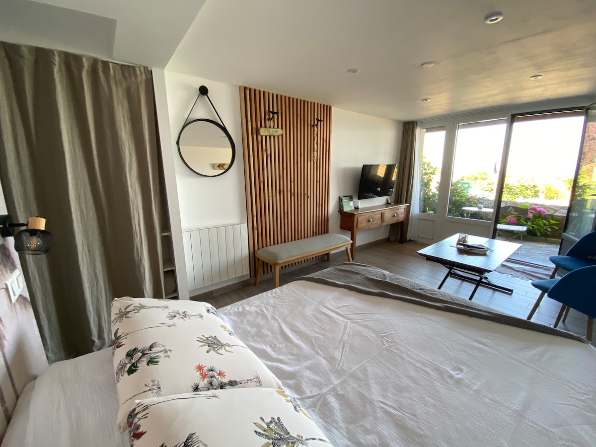 Popular Airbnb listing: Sea Lodge - Port Mer Beach, Cancale in Cancale