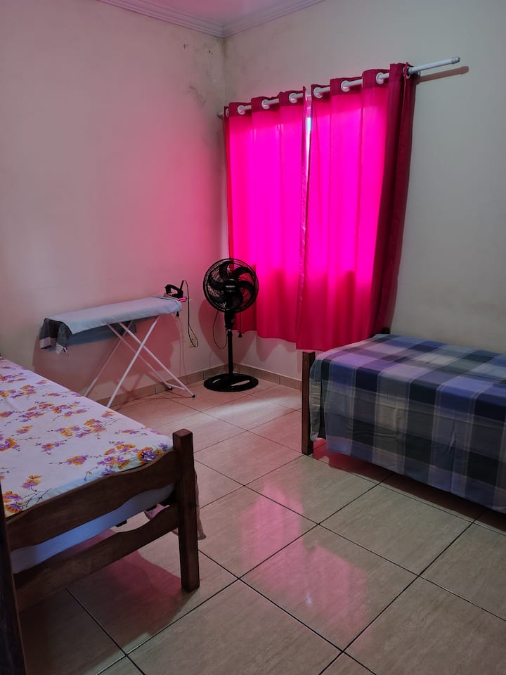 غرفة النوم 2