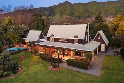 Broadoaks Retreat -Stay Play Relax