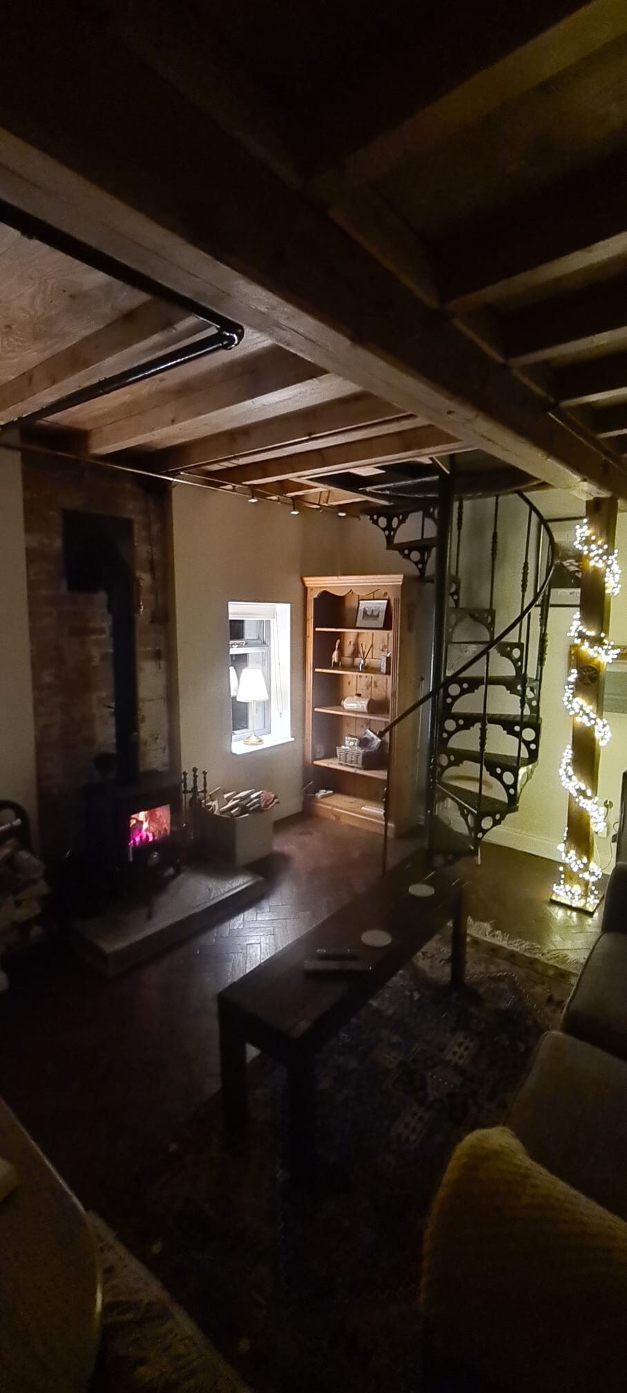 Successful Airbnb property: Canalside cottage with balcony & log burner. in Amber Valley