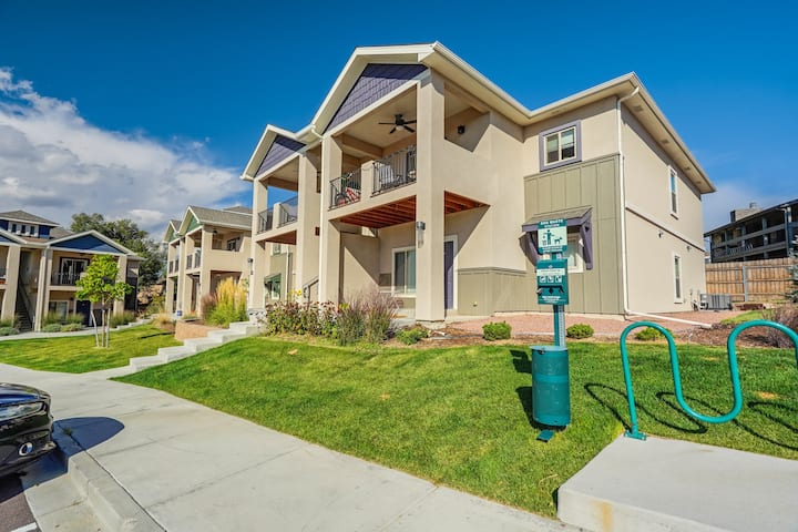 Ground Floor Condo-mins To Downtown-pet Friendly - Colorado Springs, CO