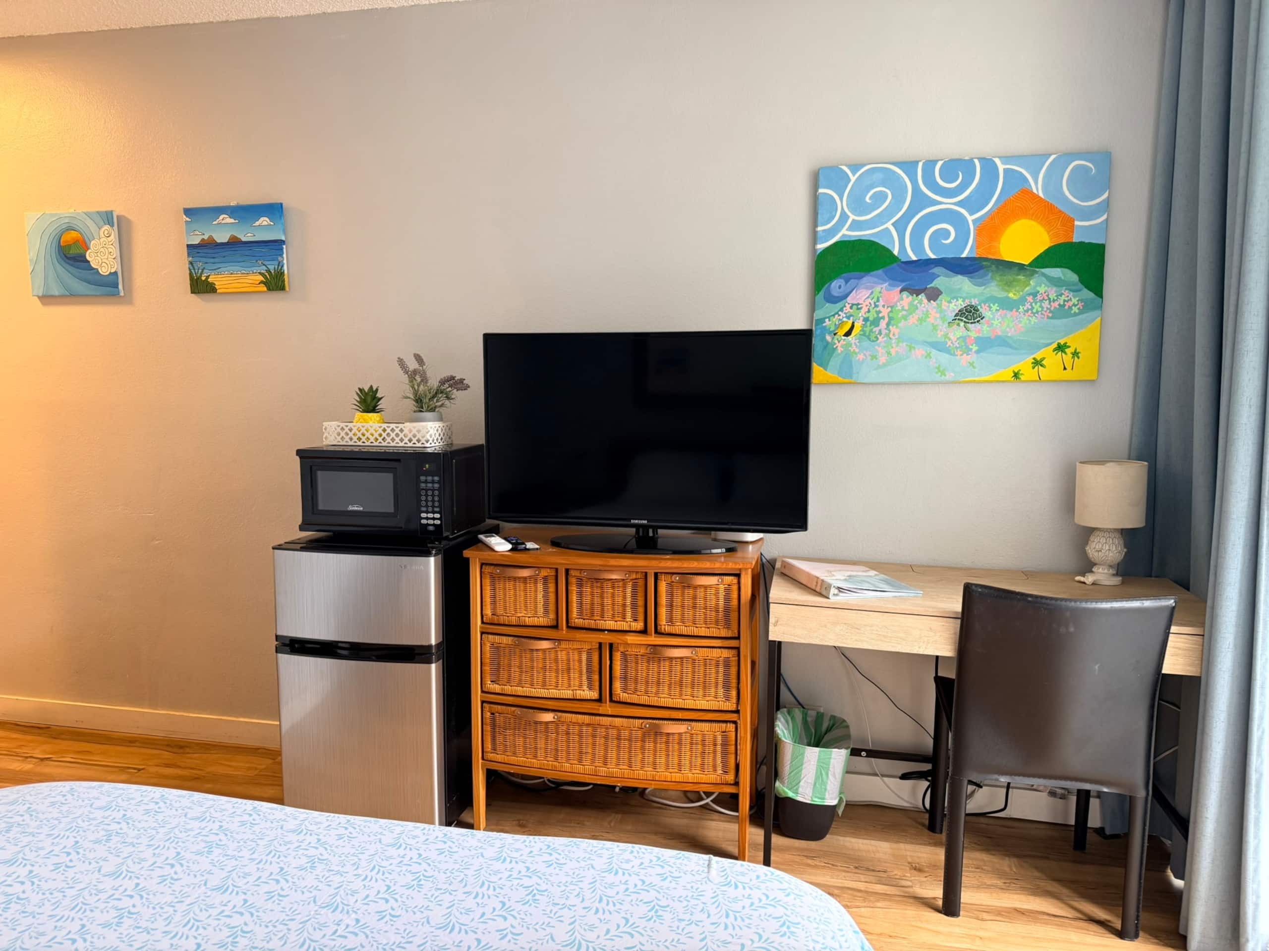 Condo in Honolulu · ★4.88 · Studio · 1 bed · 1 bath - Image 4