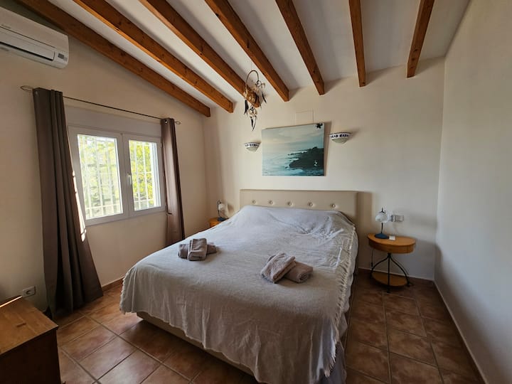 საძინებელი 1