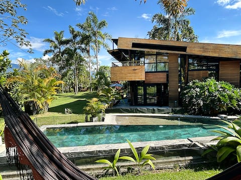 Hidden Paradise House in Colombia's Coffee Region