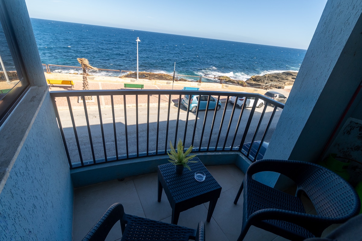 SG seaview apartment