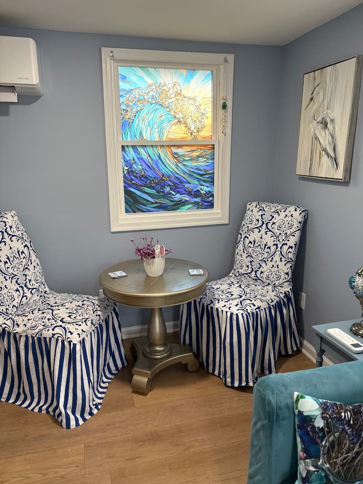 Sea Glass & Lavender Cottage - Belmar, NJ