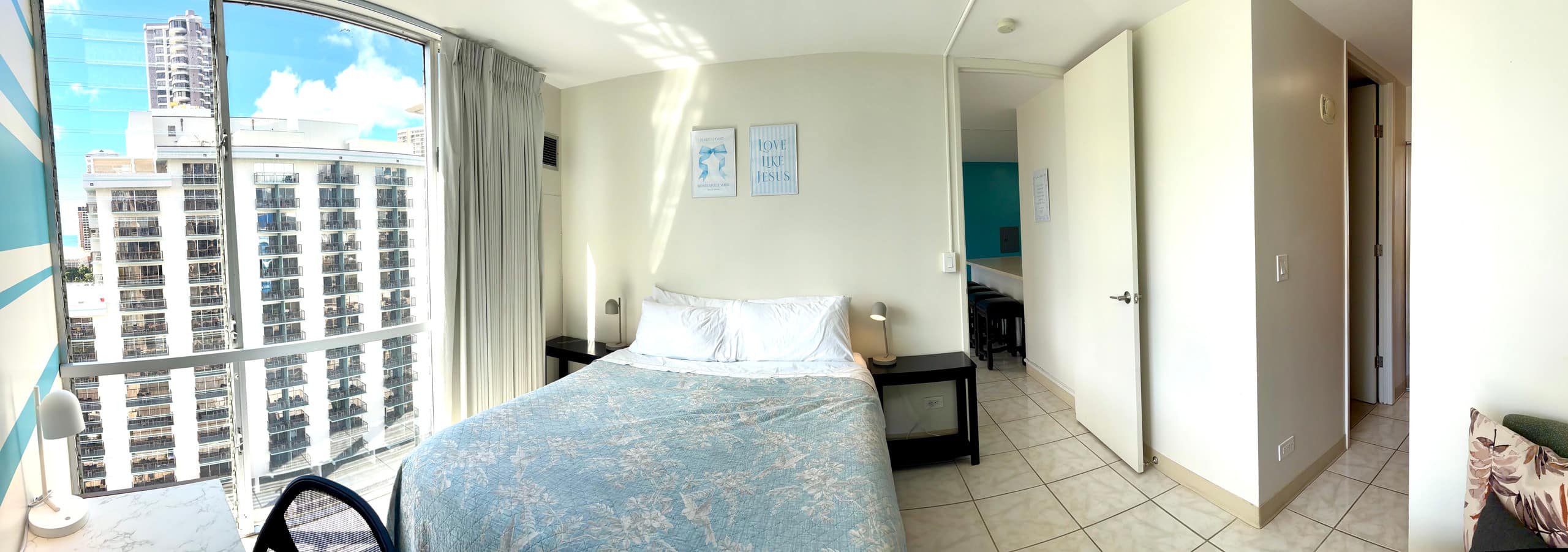Waikiki 1 Bedroom Ocean FREE Parking Kitchen - Image 20