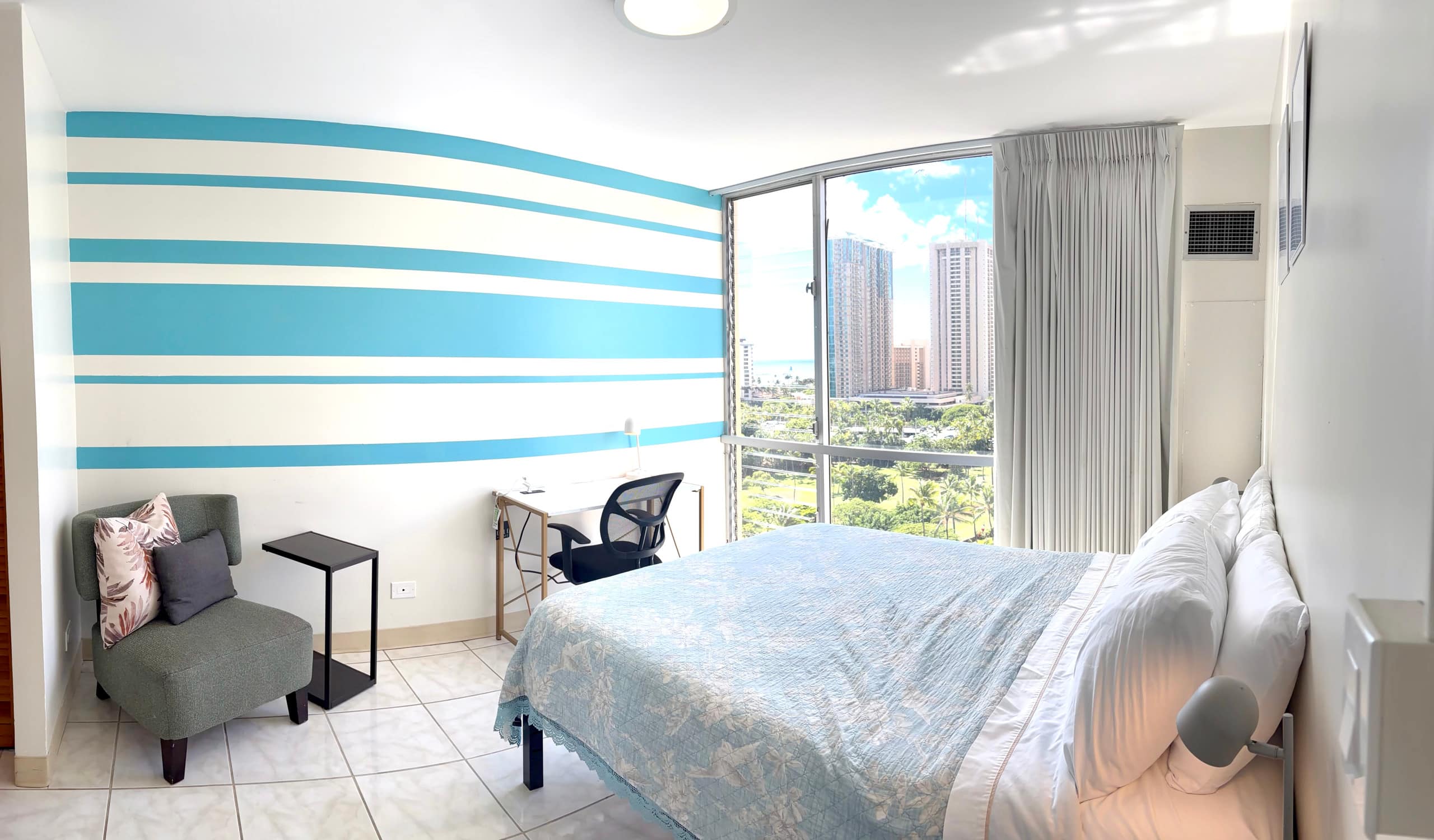 Waikiki 1 Bedroom Ocean FREE Parking Kitchen - Image 17