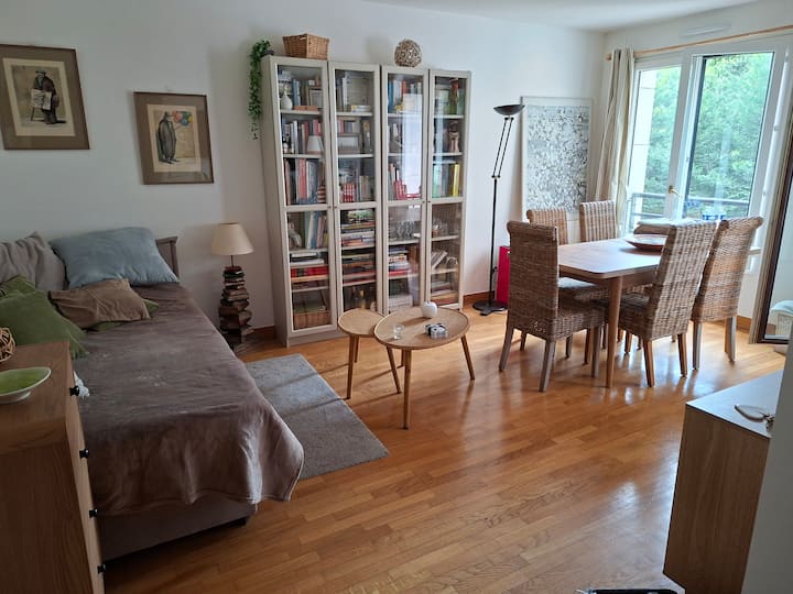 Home Sweet Home - Paris