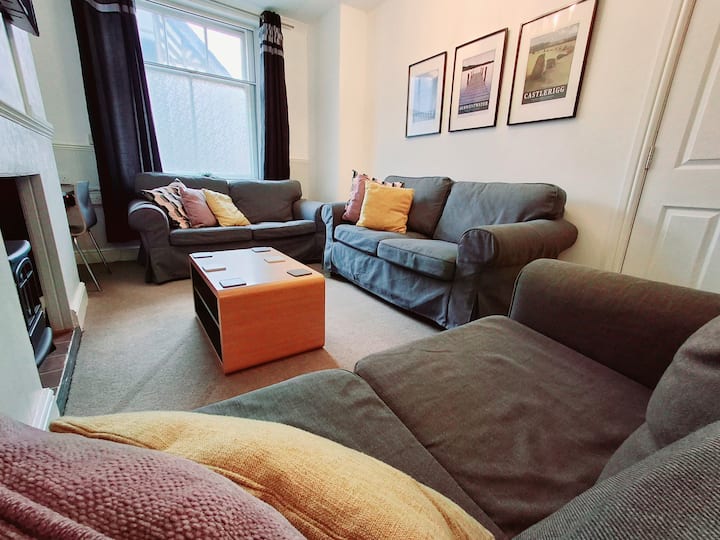 Central Keswick 3 Bedroom Cheerful House + Parking - Keswick