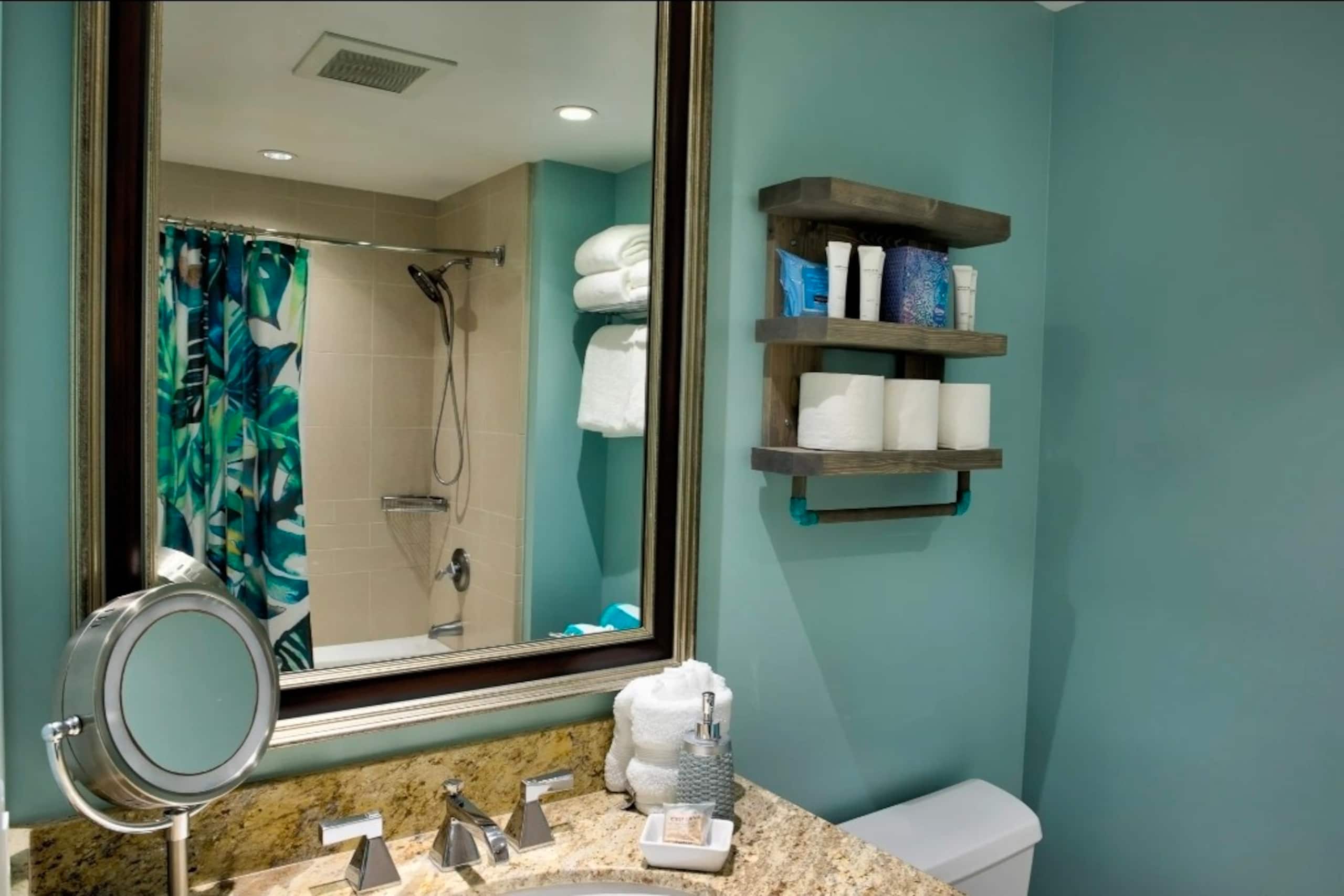 Condo in Lahaina · ★4.96 · 1 bedroom · 2 beds · 1 bath - Image 51