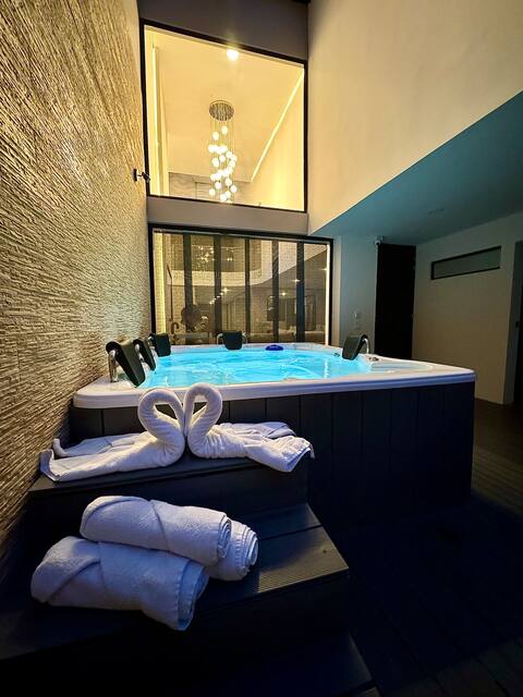 Brand New Luxury home! Best location of Bogota!