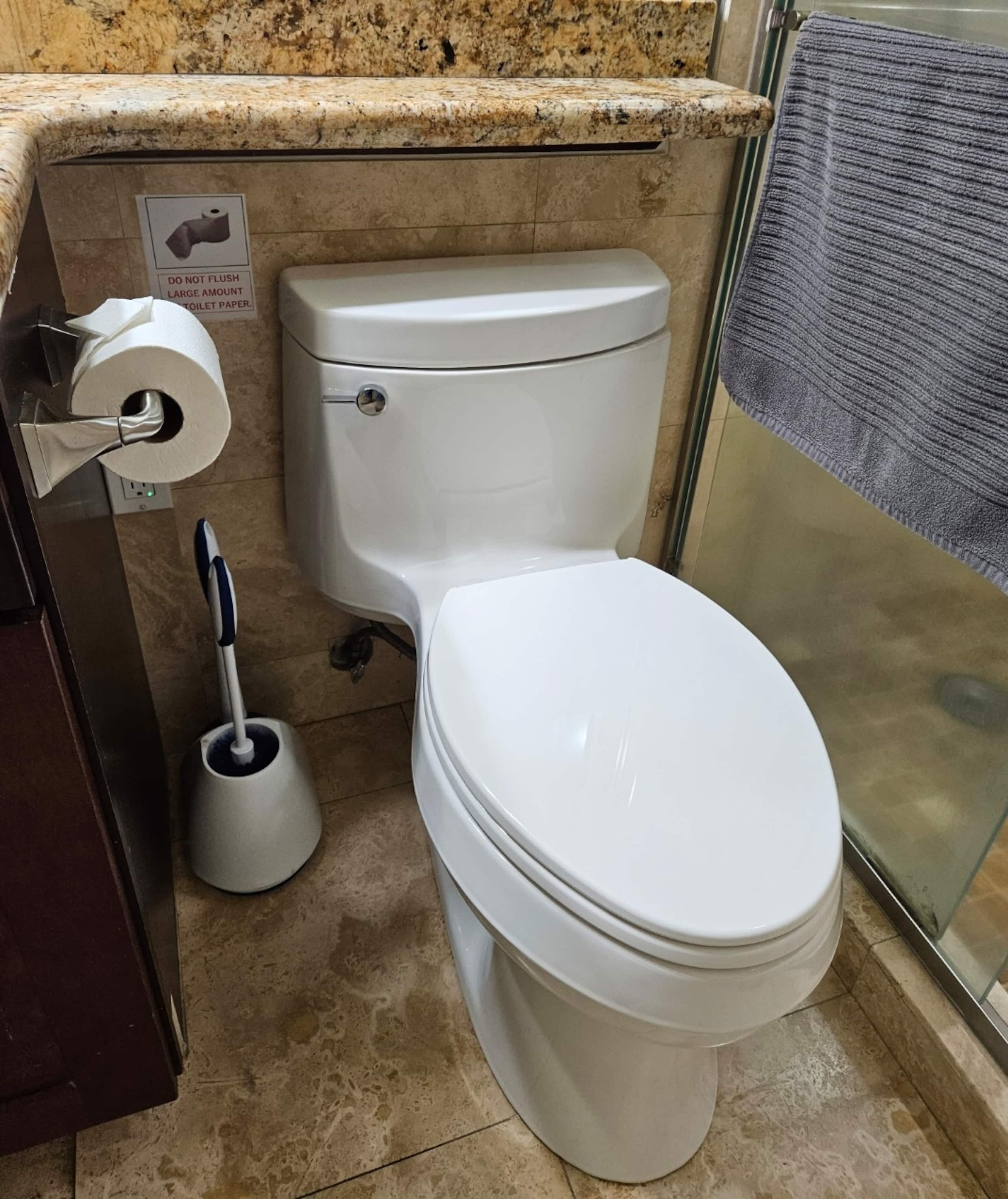 Condo in Honolulu · ★4.9 · 1 bedroom · 2 beds · 1 private bath - Image 18