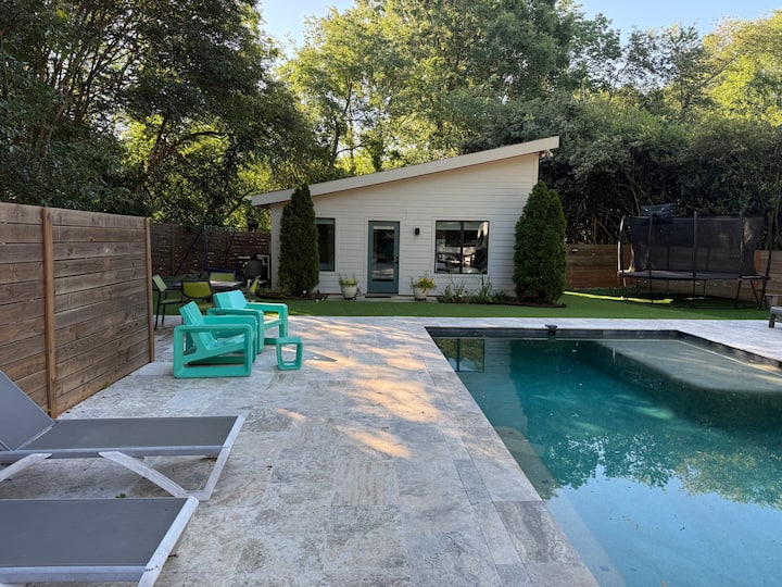 Adorable Modern Guesthouse With Pool - Charlotte, NC