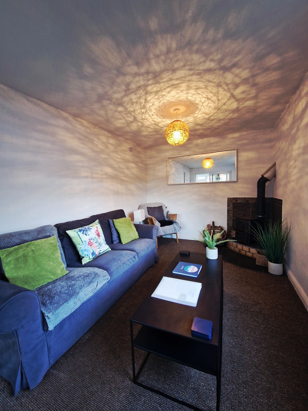 Popular Airbnb listing: 'The Vines' Cottage in Croyde in Georgeham