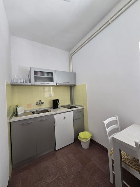 Successful Airbnb property: Apartment Grey for 2 in Hvar in Grad Hvar
