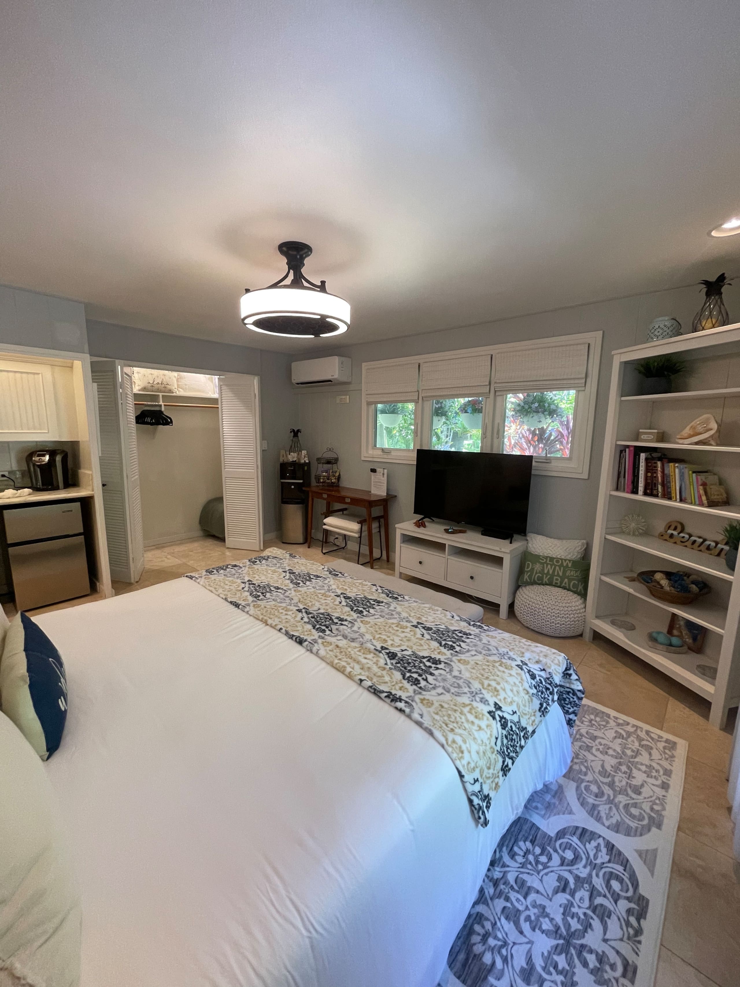 Place to stay in Kailua · ★4.96 · 1 bedroom · 1 bed · 1 private bath - Image 12