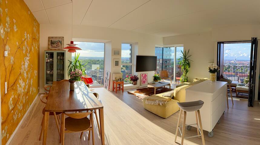 Flat with city views in lively Vestebro gallery image 2