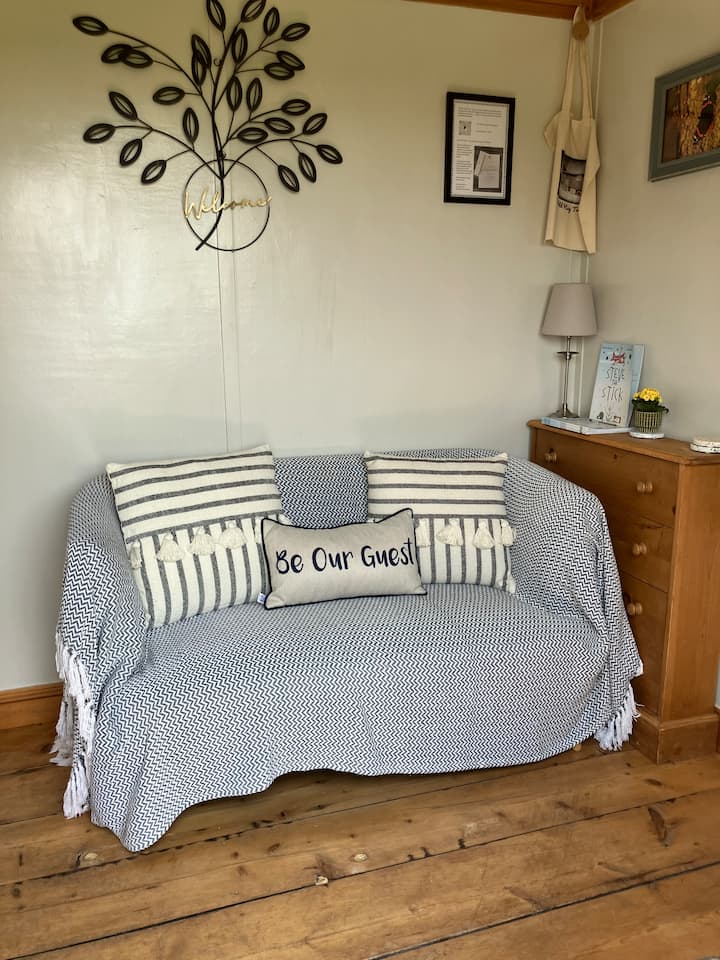 Idyllic Private Farm Stay, 2 Miles From Stonehenge - Hampshire