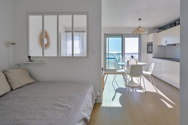 Ambienti i dhomës së gjumit