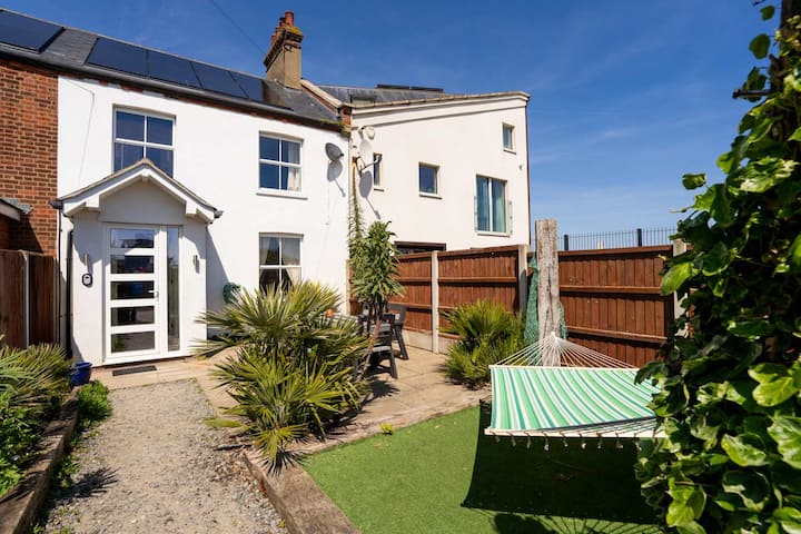 One Coastguard Road - Hemsby