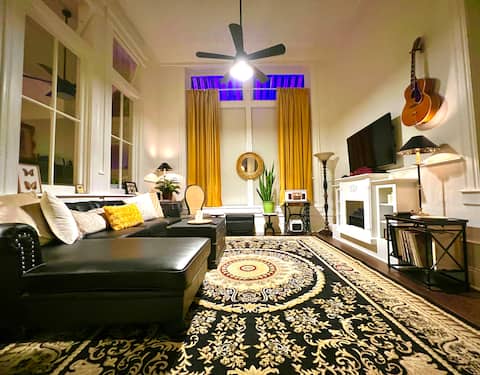 The Voegele Historic Loft BnB Apartment
