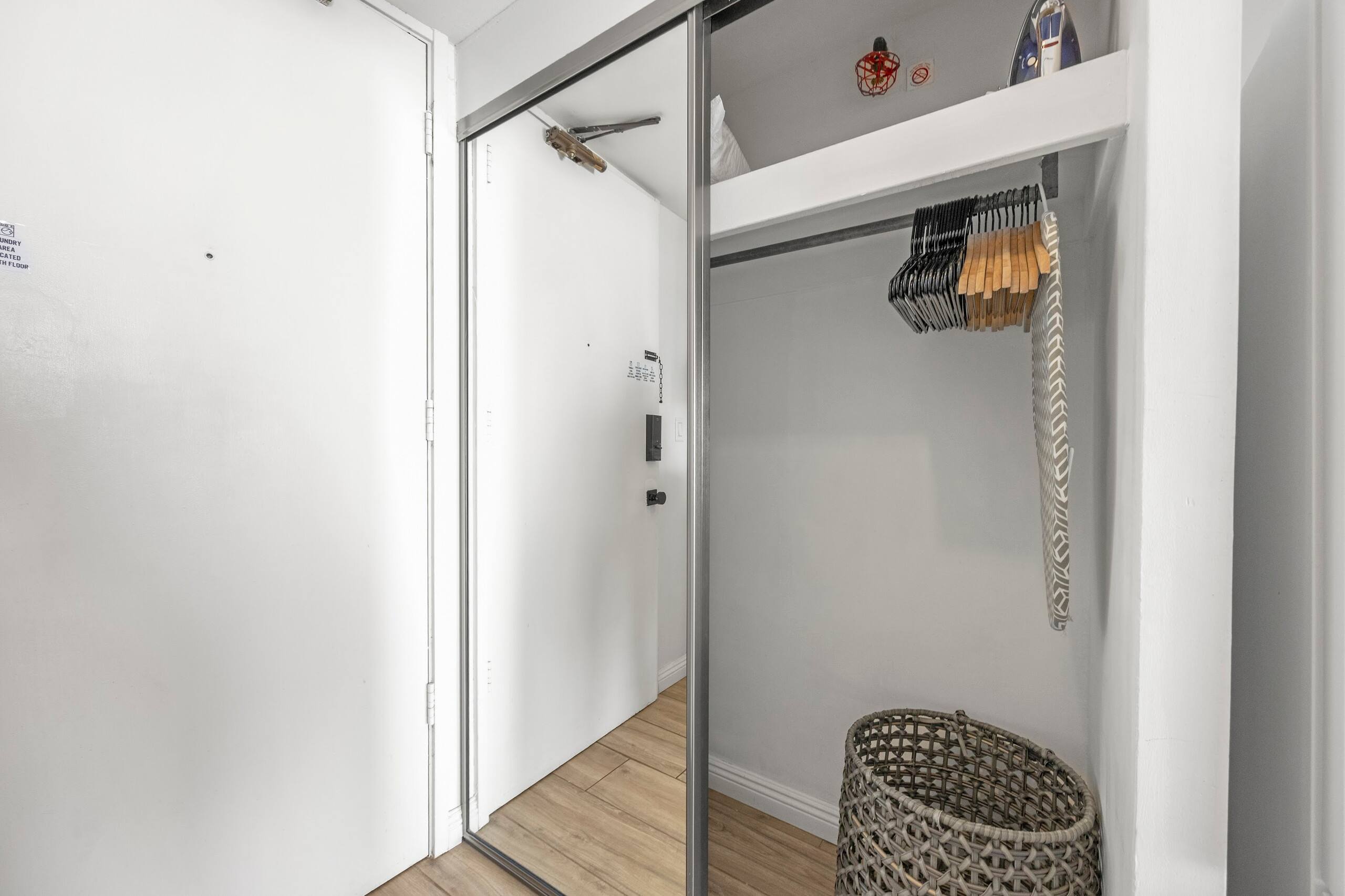 Condo in Honolulu · ★4.92 · Studio · 2 beds · 1 bath - Image 18
