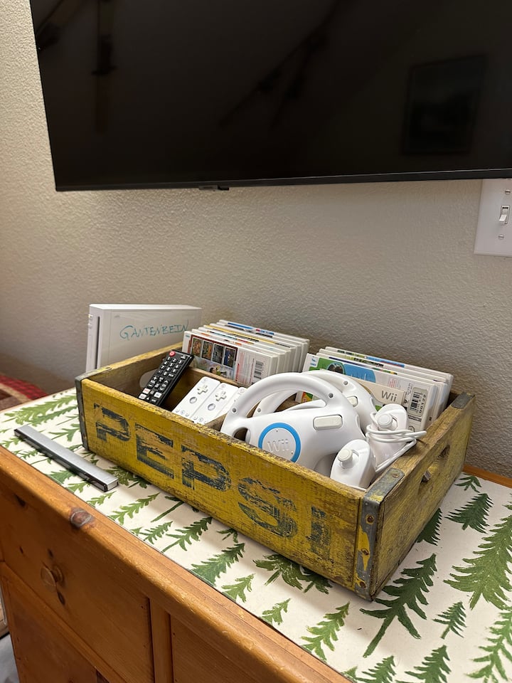 Nintendo Wii and smart TV in loft bedroom