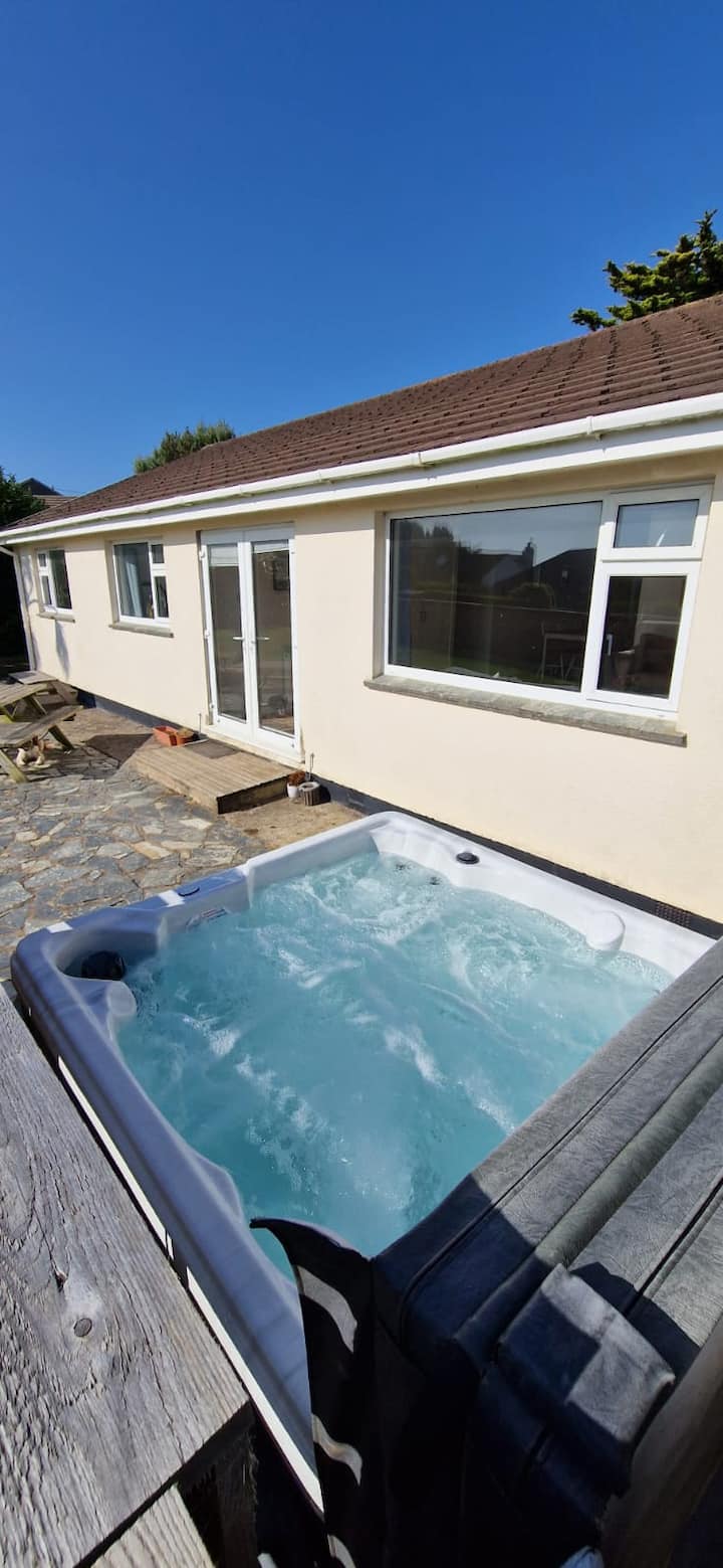 3 Bed Bungalow A Short Walk From Polzeath Beach - Port Isaac