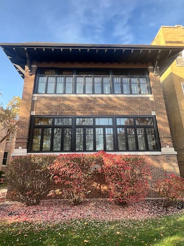 Inspired, luxe living in Logan Square on BLVD #1