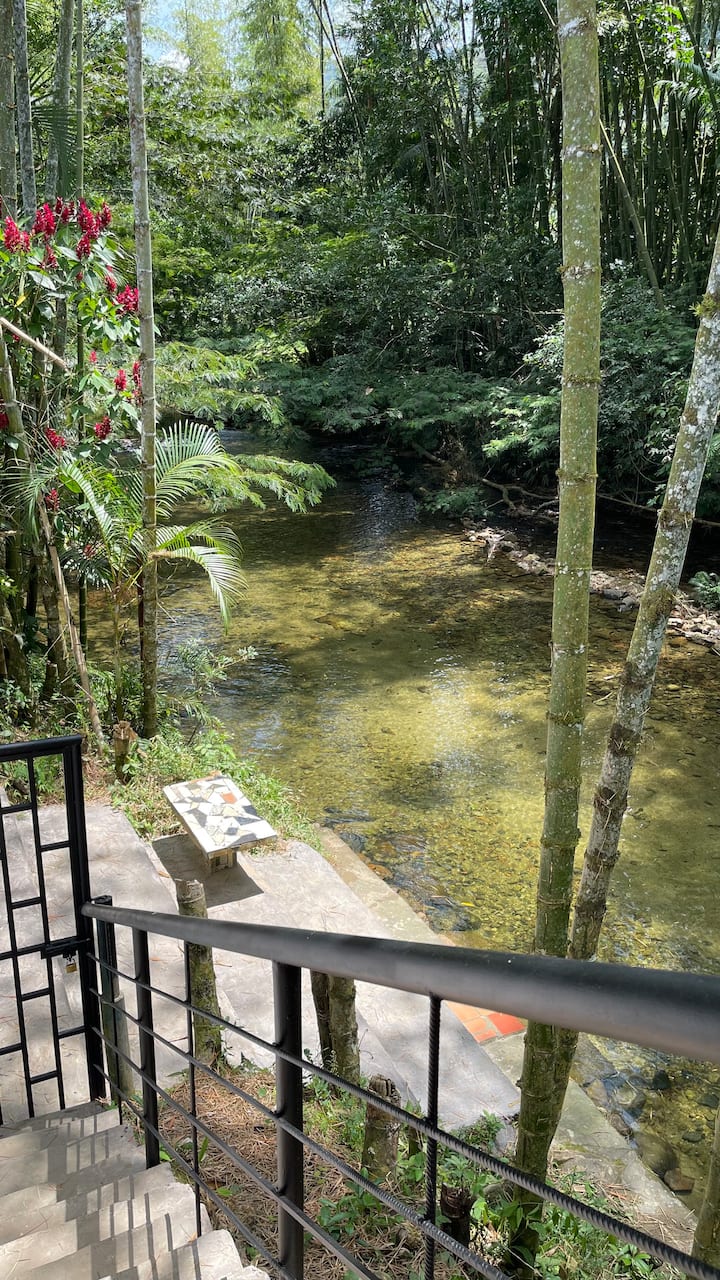 Cabaña Privada Con Ingreso Al Hermoso Río Arenal - San Carlos