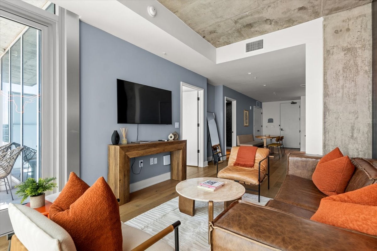 Upgraded Luxury Rainey Street Condo