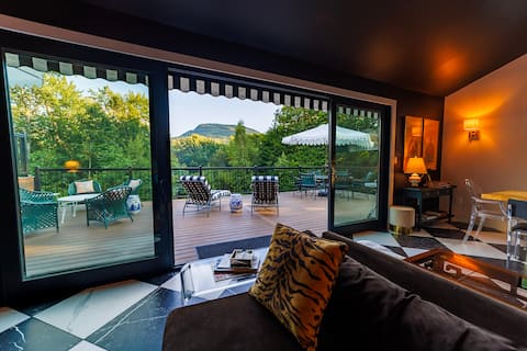 Embrace nature in style @ #killercatmountainhouse