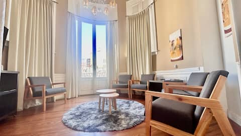 Airbnb con mejor rendimiento: European style, 2 bedrooms, 2 bathrooms, 200 meters, Obelisk en Comuna 1