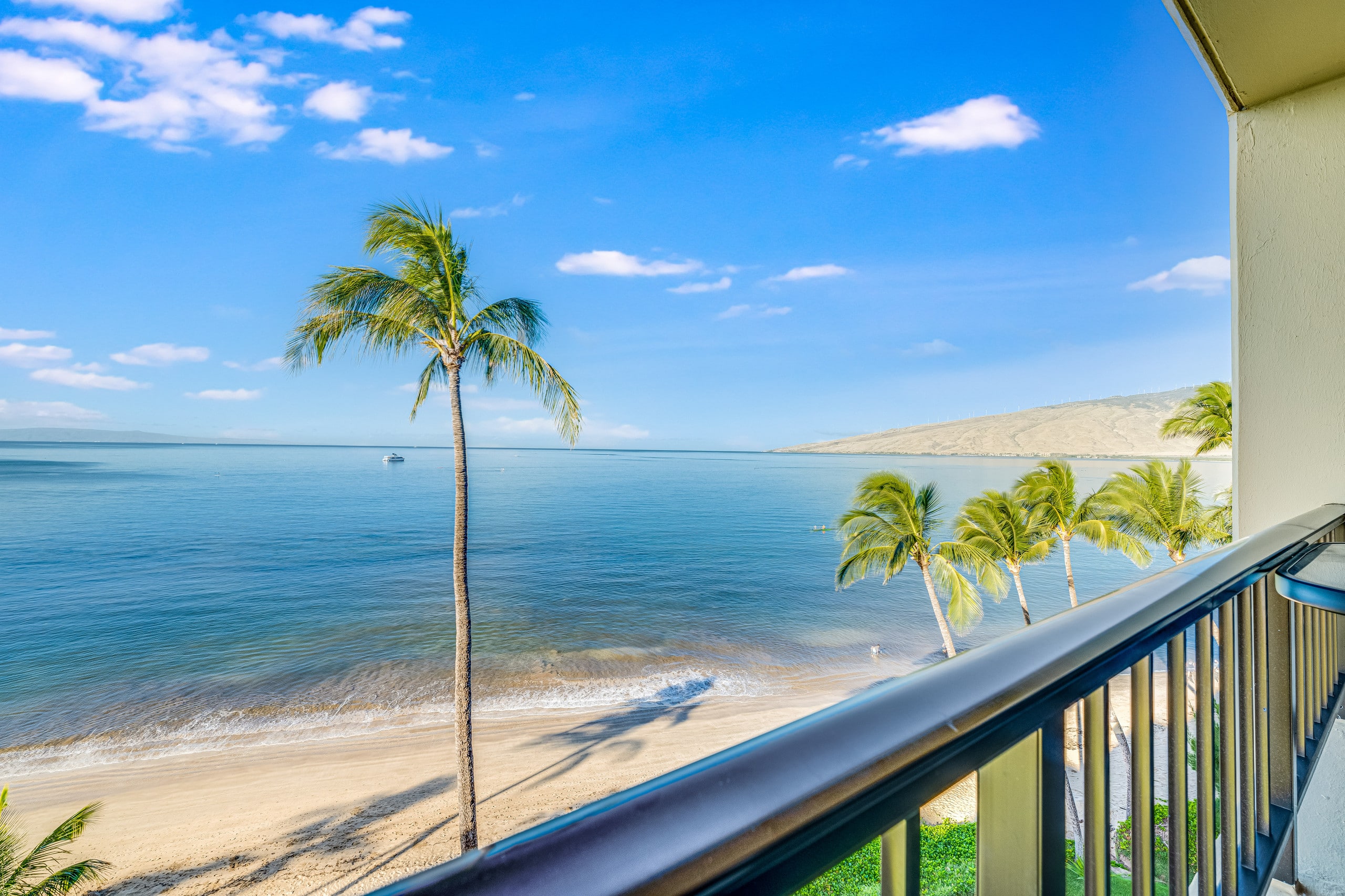 Condo in Kihei · ★4.8 · 1 bedroom · 2 beds · 1 bath - Image 8