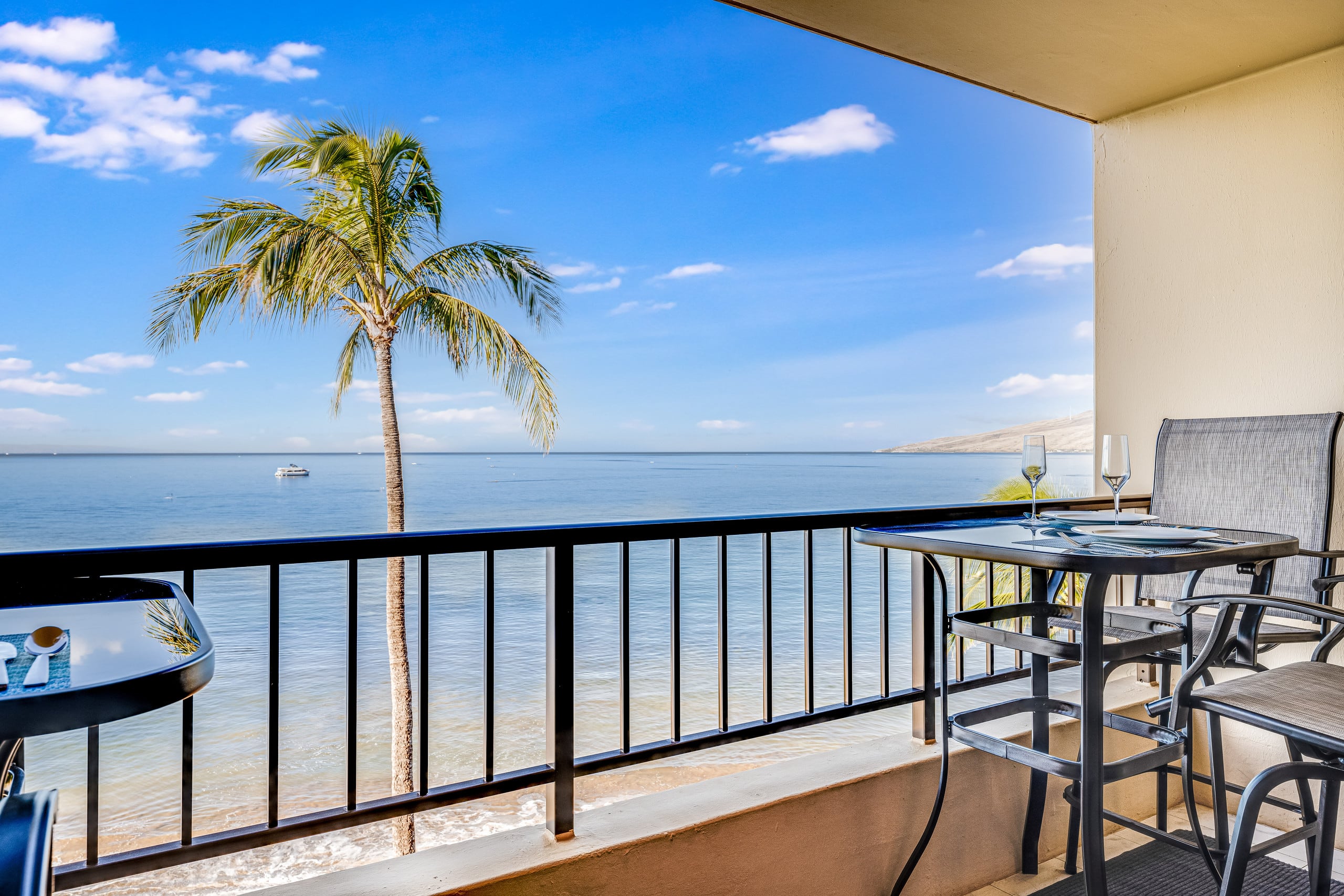 Condo in Kihei · ★4.8 · 1 bedroom · 2 beds · 1 bath - Image 7
