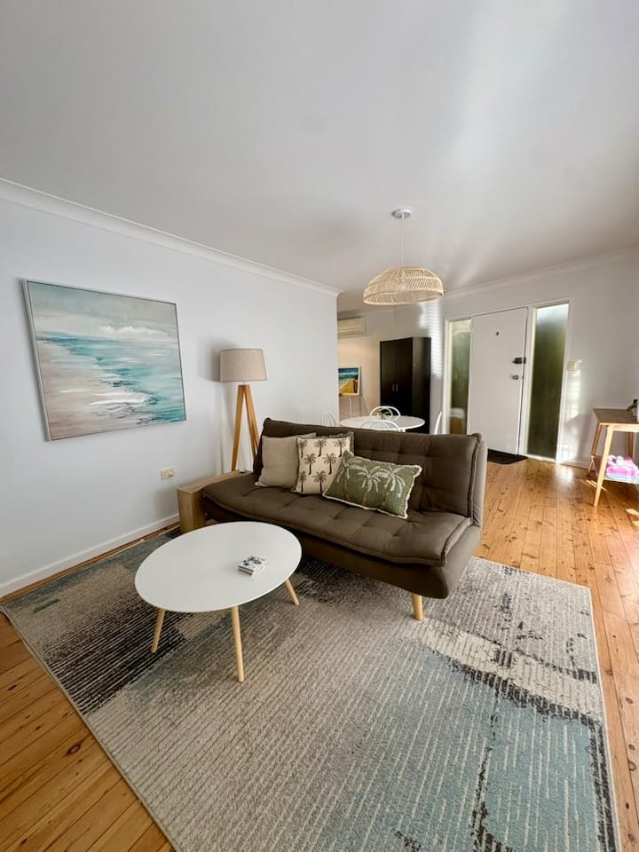 Private Freshwater Beach Get Away - Northern Beaches Council