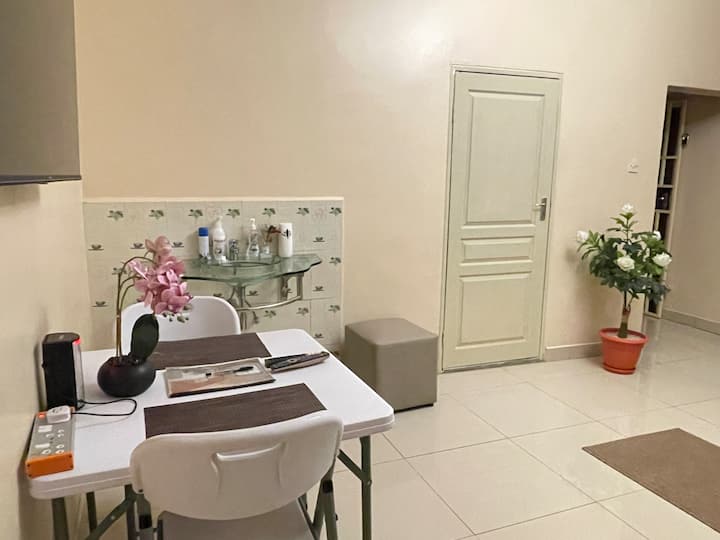 Homey Apartment 1. (2kms From Mount Soche Hotel) - Blantyre