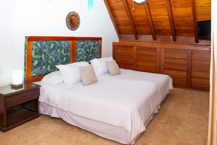 ერთმანეთთან მიმდებარე საწოლები