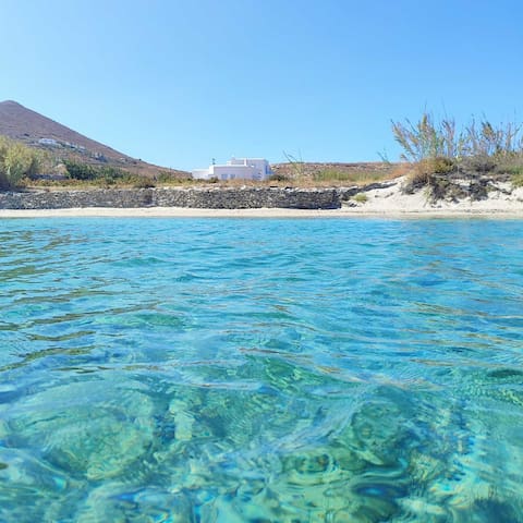 Katikia Malatesta-Beachfront-Relaxing-Traditional