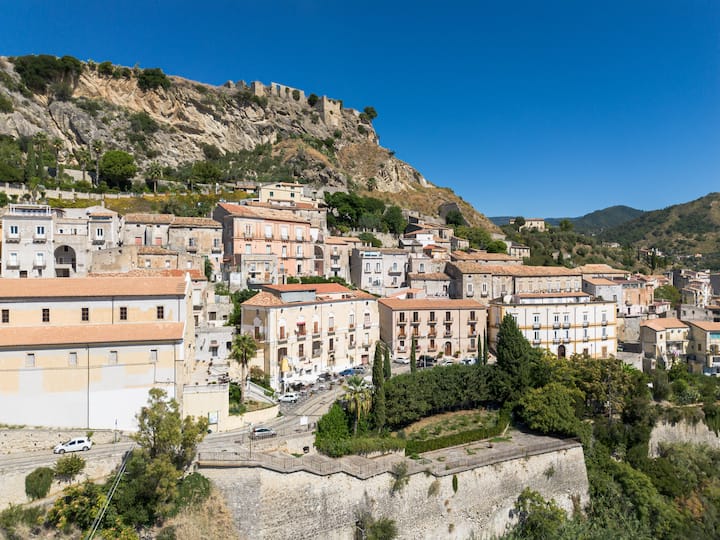 Historic residence with sea view in Amantea