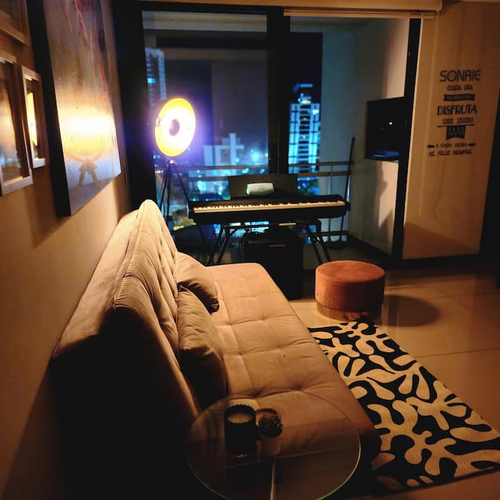 Dhomë ndenjjeje me 40 pamje nga Manzana