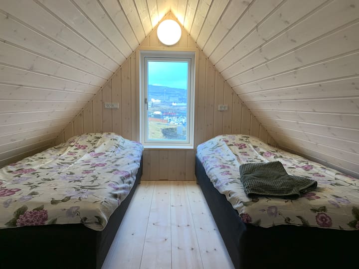 fjord cottage; tórshavn, streymoy